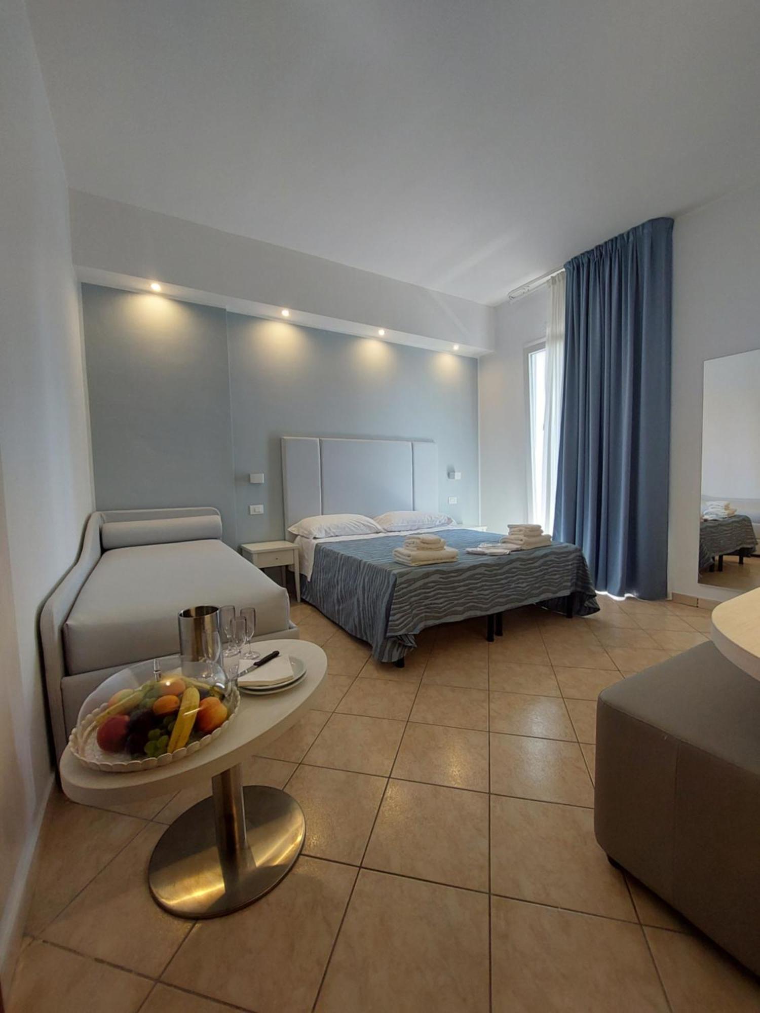 Hotel Caravel Park 里米尼 外观 照片