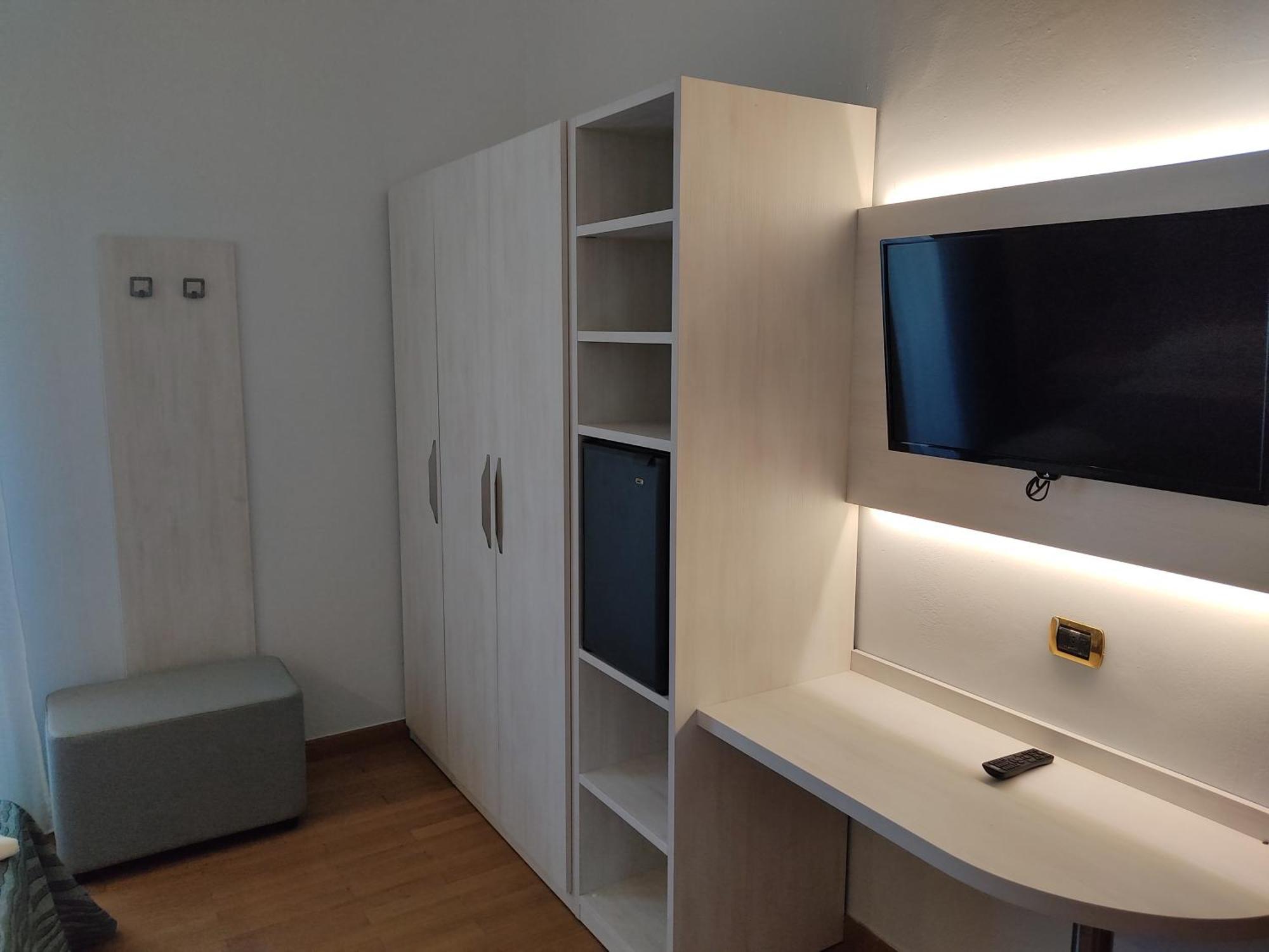 Hotel Caravel Park 里米尼 外观 照片