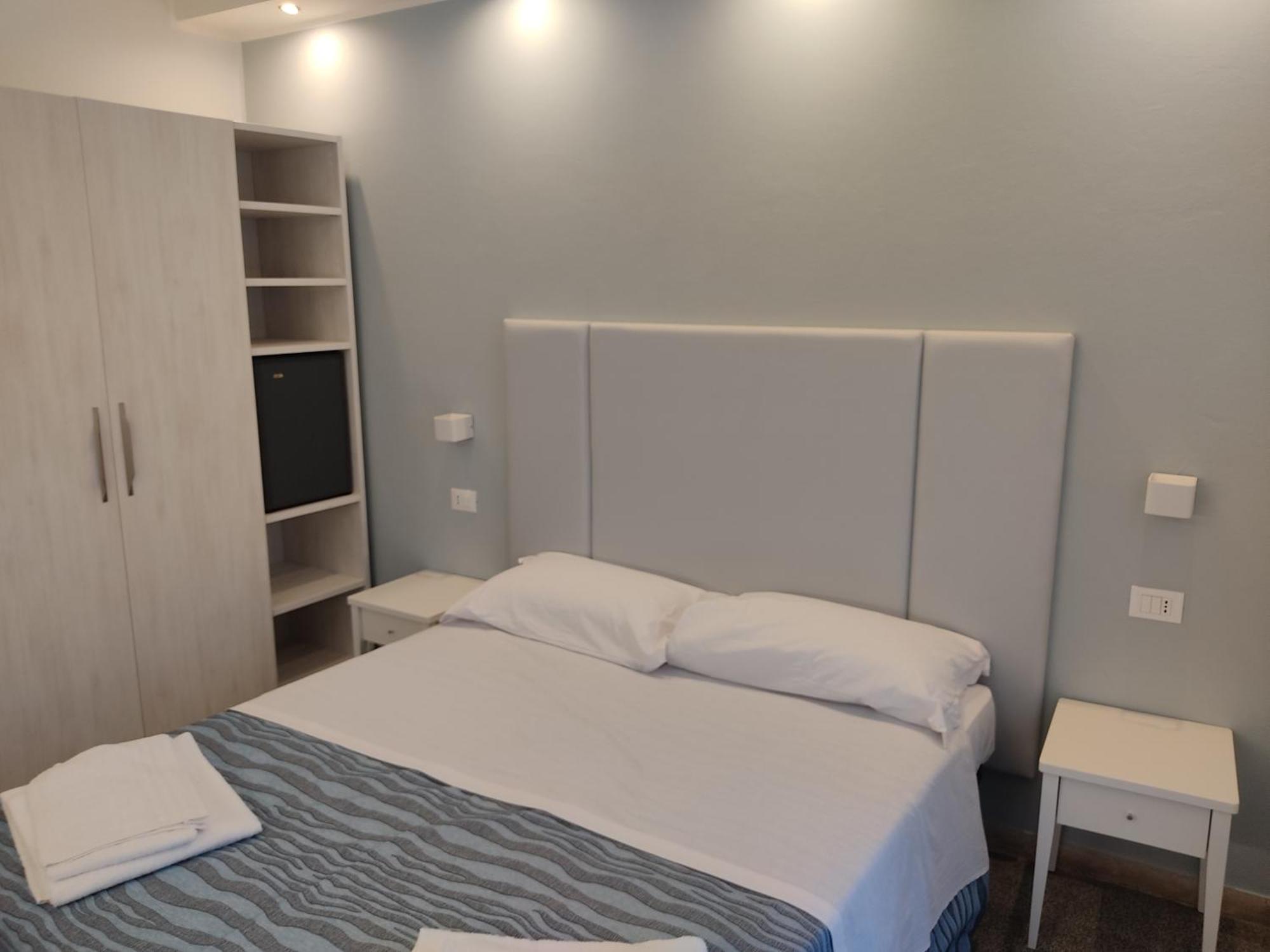 Hotel Caravel Park 里米尼 外观 照片